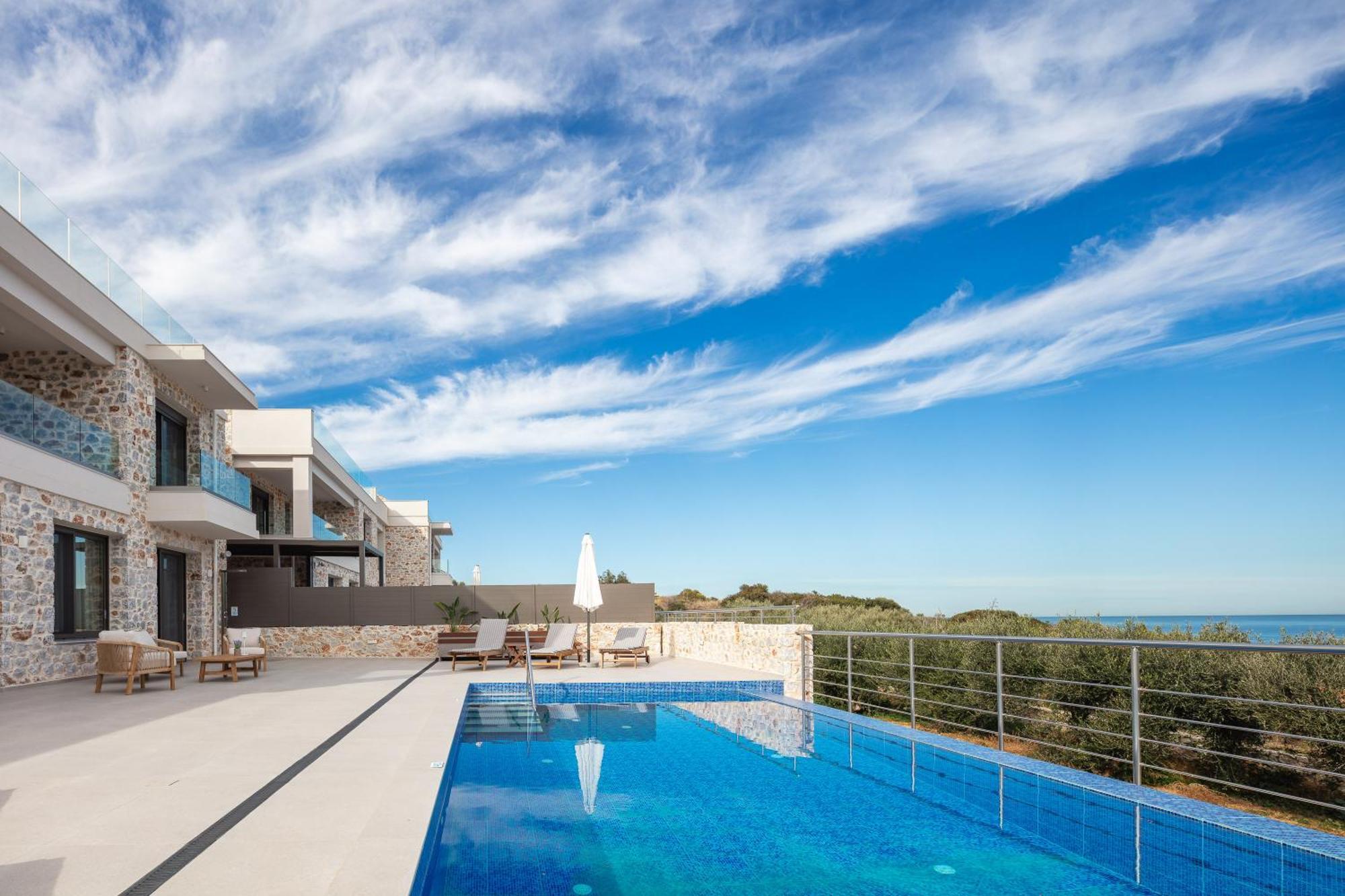 Oinolithos Luxury Villas Каламаки Экстерьер фото
