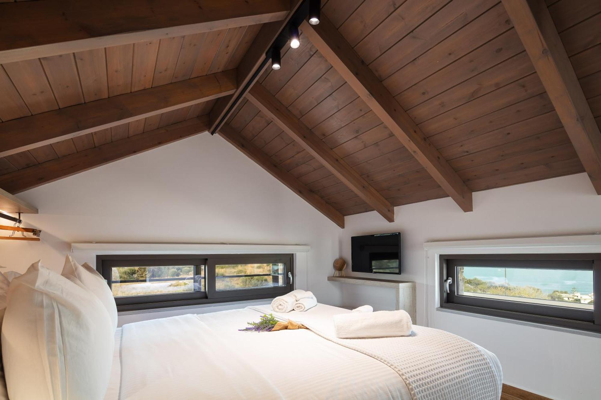 Oinolithos Luxury Villas Каламаки Экстерьер фото